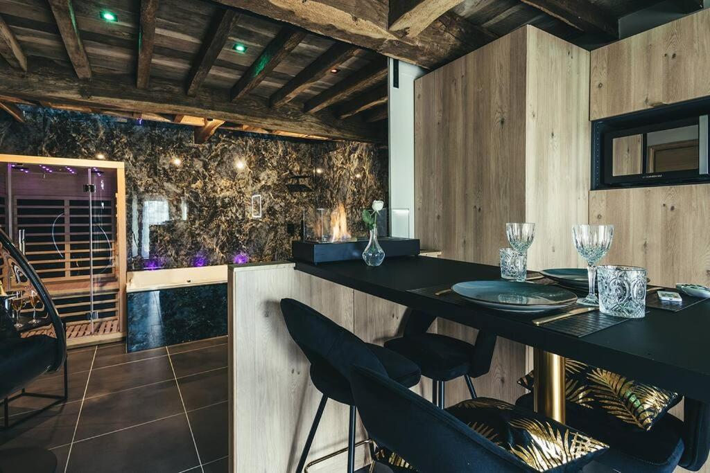 Le Duplex De L'Etoile Home Cinema Jacuzzi Et Sauna Privatif Longmesnil Buitenkant foto