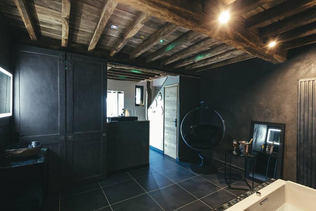 Le Duplex De L'Etoile Home Cinema Jacuzzi Et Sauna Privatif Longmesnil Buitenkant foto