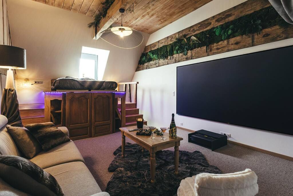 Le Duplex De L'Etoile Home Cinema Jacuzzi Et Sauna Privatif Longmesnil Buitenkant foto
